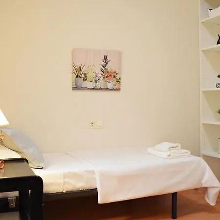 Encina's Home: Bonito De Dos Cerca Del Centro Historico Malaga